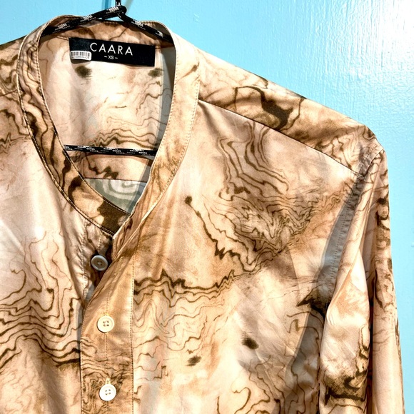 CAARA Marbled Buttondown - Picture 2 of 4